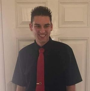 Meet your Posher, Dustin